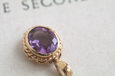 オーバルアメシストゴールドペンダント　ヴィンテージネックレス　イギリス　アンティークストリュフ