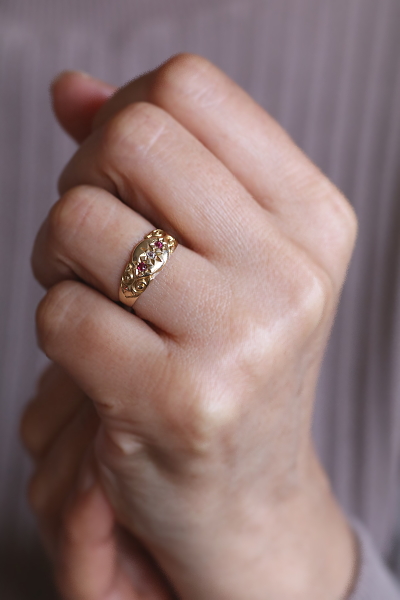 ダイヤモンドアンドルビー　ジプシーリング　イギリス　アンティークストリュフ 202602010