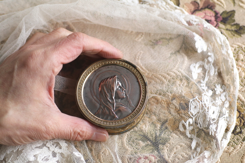 マリア様のジュエリーケース　Sylvain Kinsburger　フランス　アンティークストリュフ