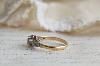 プラチナフェイス　ダイヤモンドソリテールリング　エンゲージ　婚約指輪　イギリス　アンティークストリュフ