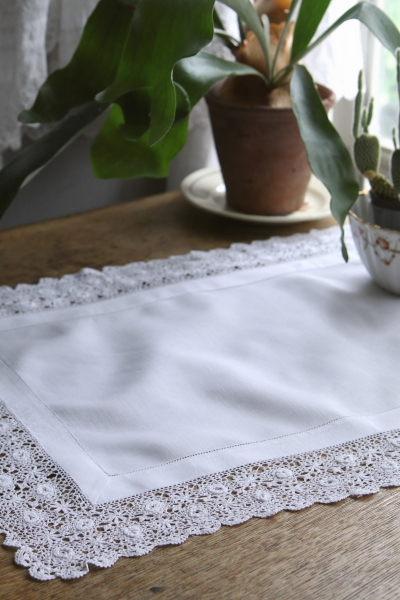 アイリッシュクロッシェリネンチェストトッパー　アイルランド　イギリス　アンティークストリュフ 20250717