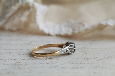 プラチナフェイス　ダイヤモンドソリテールリング　エンゲージ　婚約指輪　イギリス　アンティークストリュフ