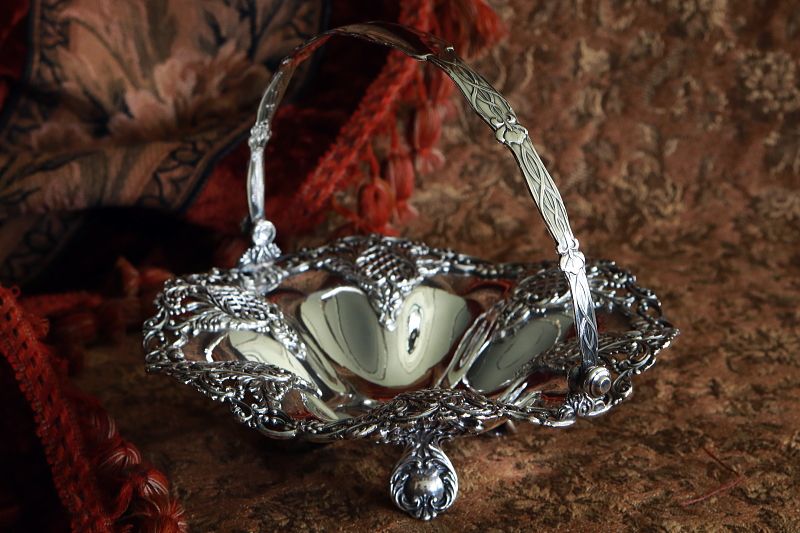 レースワークケーキバスケット　ヴィクトリアン　LEE & WIGFULL　イギリス　アンティークストリュフ