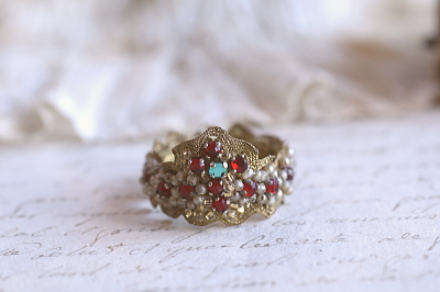 聖母マリア像のビーズの冠　フランス　アンティークストリュフ