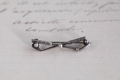 シルバーゴルフブローチ　イギリス　 アンティークストリュフ