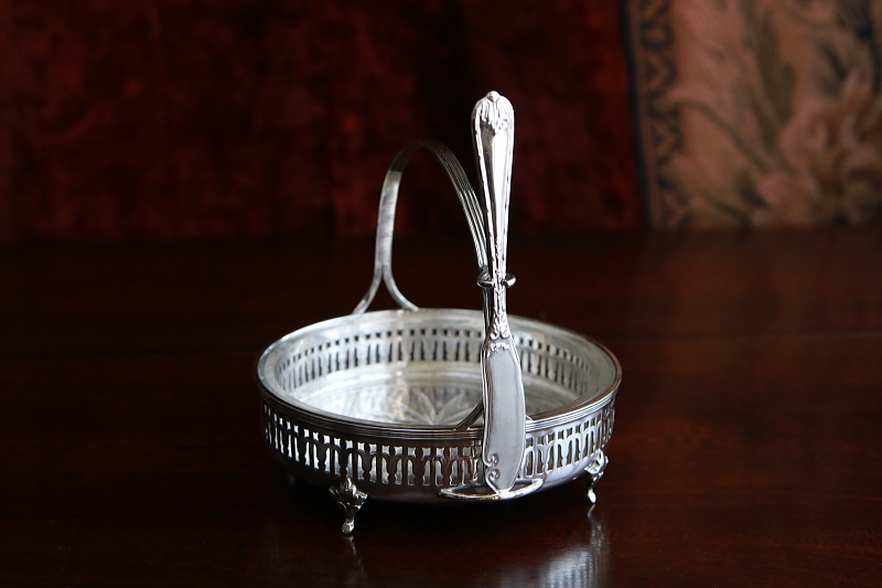 Mappin and Webb バターティッシュ&ナイフ　イギリス　アンティークストリュフ