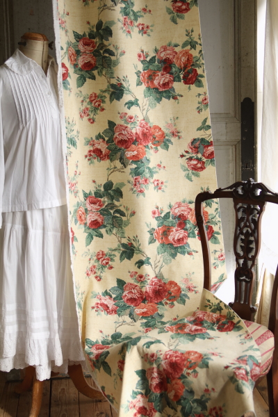 薔薇のプリントファブリック　sanderson サンダーソン　イギリス アンティークストリュフ 20260114