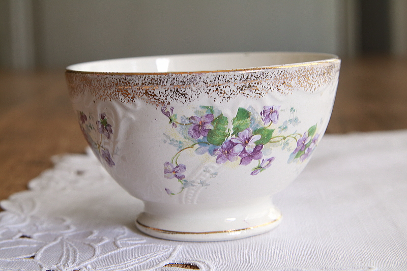 スミレのカフェオレボウル　Boch Frers Keramis ベルギー　アンティークストリュフ