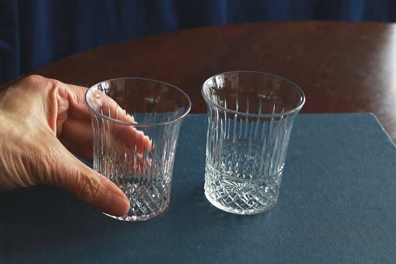 カットクリスタルショートタンブラー　イギリス　アンティークストリュフ