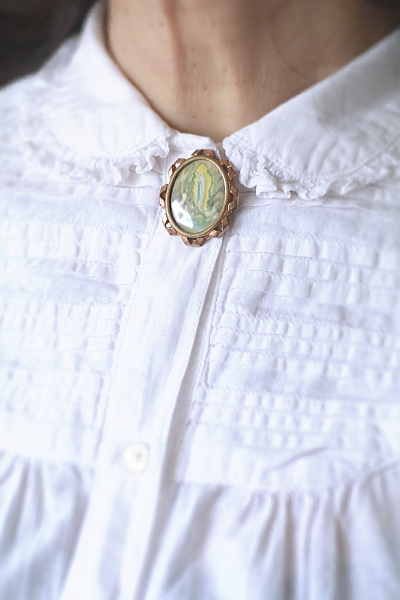 ルルドのスーベニールブローチ　フランス　アンティークストリュフ