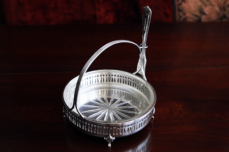 Mappin and Webb バターティッシュ&ナイフ　イギリス　アンティークストリュフ