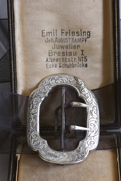ハンドエングレービングシルバーバックル　イギリス　アンティークストリュフ 20250723