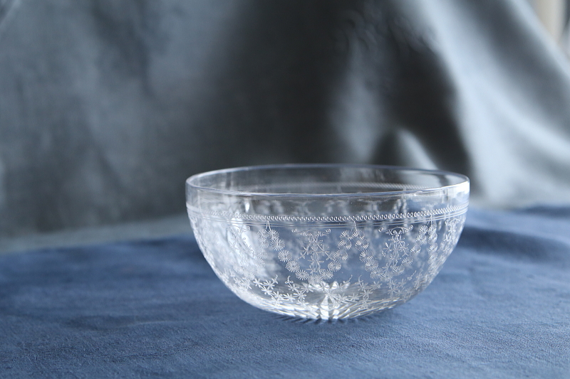 エッチングクリスタルフィンガーボウル　ガラス菓子器　イギリスアンティークストリュフ