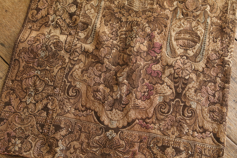 花のヴィンテージゴブラン　フランス アンティークストリュフ