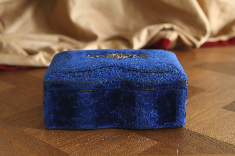 ブルーベルベット　ジュエリーボックス　フランス　アンティークストリュフ