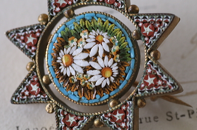 マイクロモザイクデイジーブローチ　イタリア　アンティークストリュフ