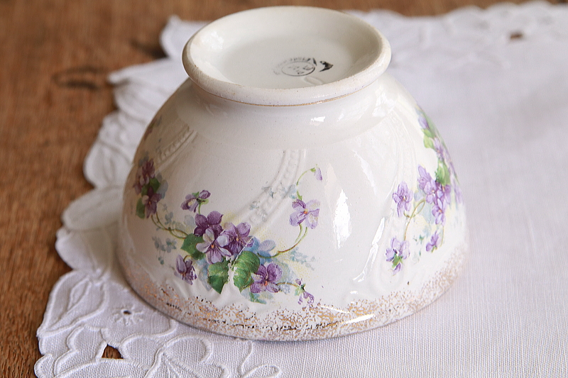 スミレのカフェオレボウル　Boch Frers Keramis ベルギー　アンティークストリュフ