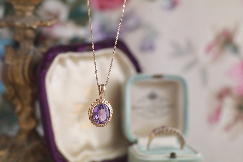 オーバルアメシストゴールドペンダント　ヴィンテージネックレス　イギリス　アンティークストリュフ