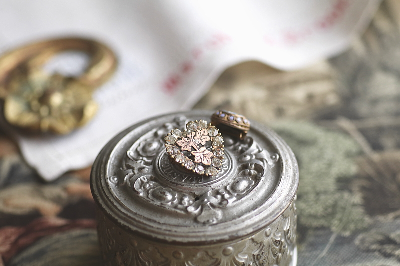 オールドペーストハートブローチ　アイビーリーフ　ヴィクトリアン　ヨーロッパ　アンティークストリュフ