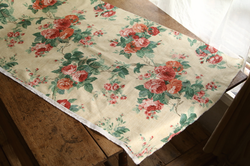 薔薇のプリントファブリック　sanderson サンダーソン　イギリス アンティークストリュフ