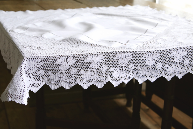 アザミのクロッシェブレード　リネンテーブルクロス　イギリス アンティークストリュフ