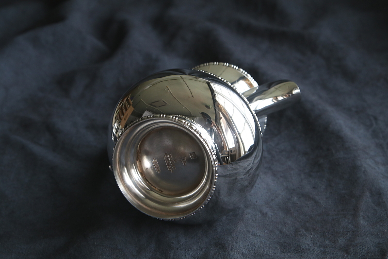 walker and hall シルバープレートティー四点揃い　ティーポット　イギリス アンティークストリュフ