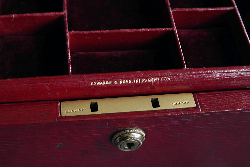 バーガンディレザージュエリーボックス　イギリス アンティークストリュフ