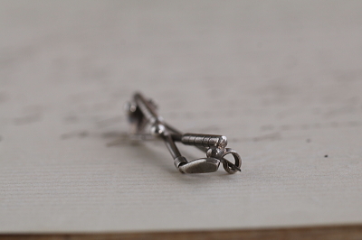 シルバーゴルフブローチ　イギリス　 アンティークストリュフ