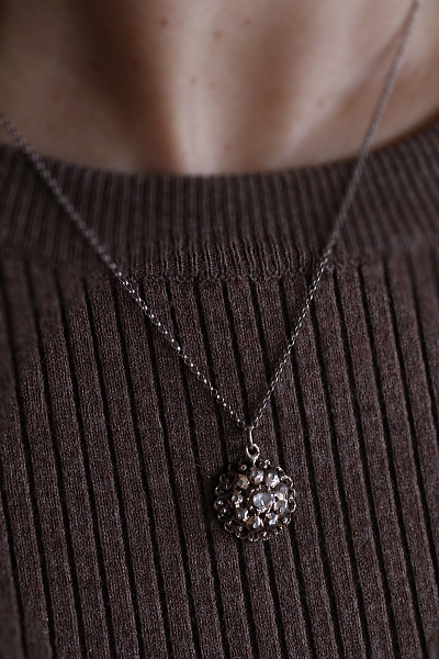 ローズカットダイヤモンド　シルバーペンダント　ヨーロッパ　アンティークストリュフ