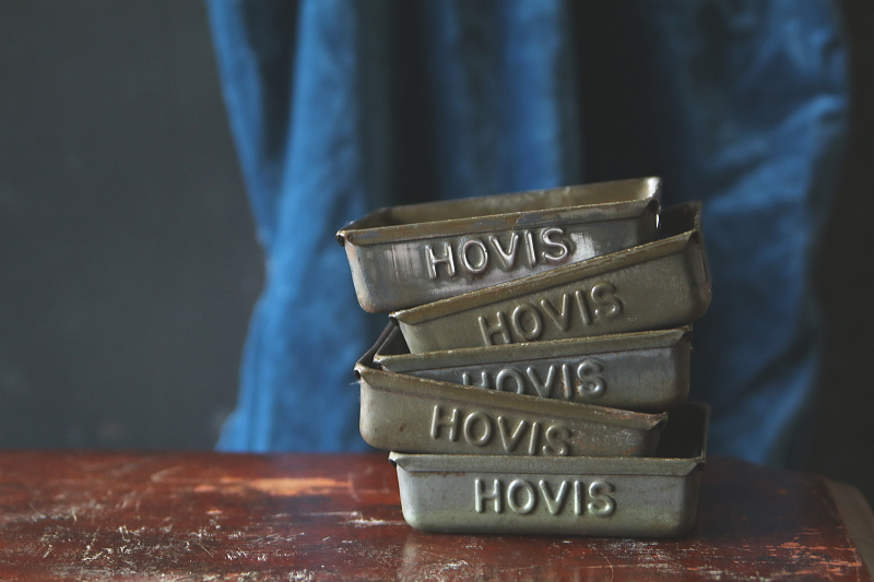 HOVIS　ヴィンテージローフティン　アンティークストリュフ