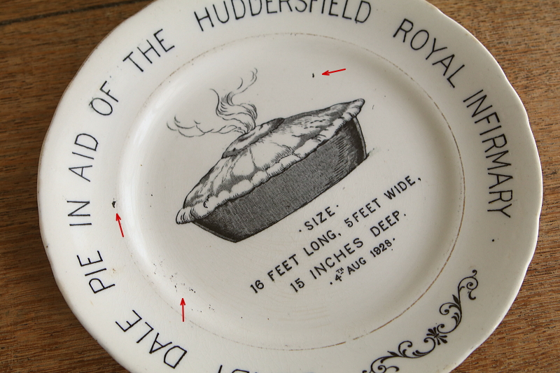 デンビーデールのパイ絵皿　イギリス アンティークストリュフ