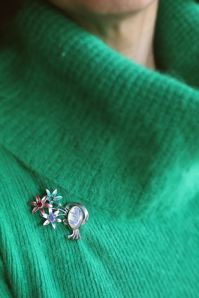 ヴィンテージスーベニール　マザーブローチ　イギリス アンティークストリュフ