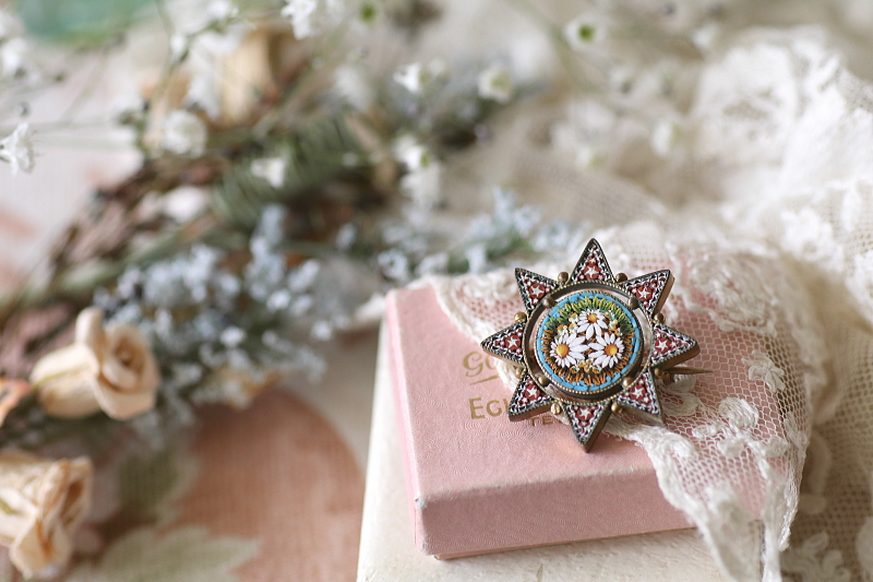 マイクロモザイクデイジーブローチ　イタリア　アンティークストリュフ