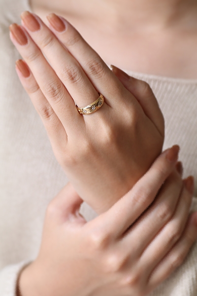 3ストーンダイヤモンドジプシーリング　三つ星　エンゲージリング　マリッジリング　イギリス アンティークストリュフ