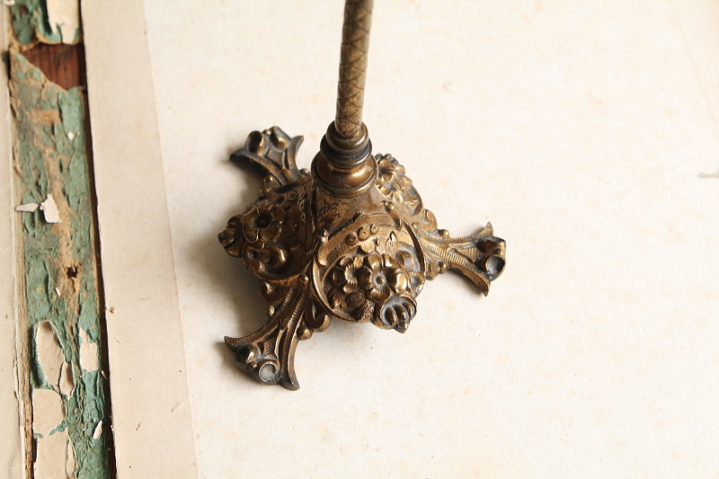 ブラスのフェイススクリーンスタンド　イギリス　ヴィクトリアン　アンティークストリュフ